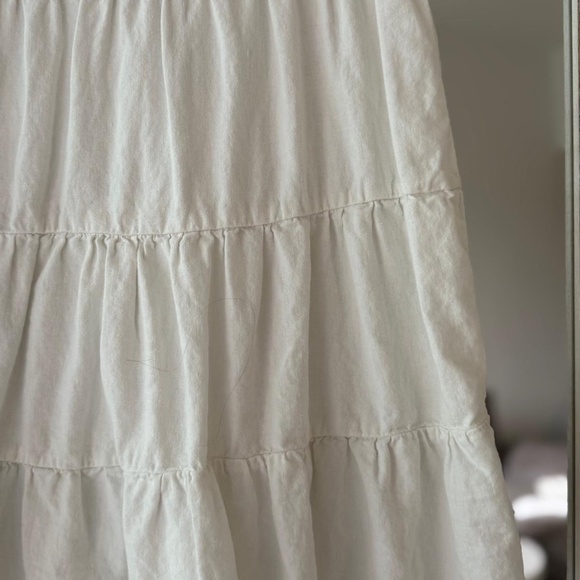 ZARA Linen Blend White Tiered Ruffled 3 Button - Picture 10 of 10